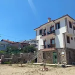 Akan Ayvalı